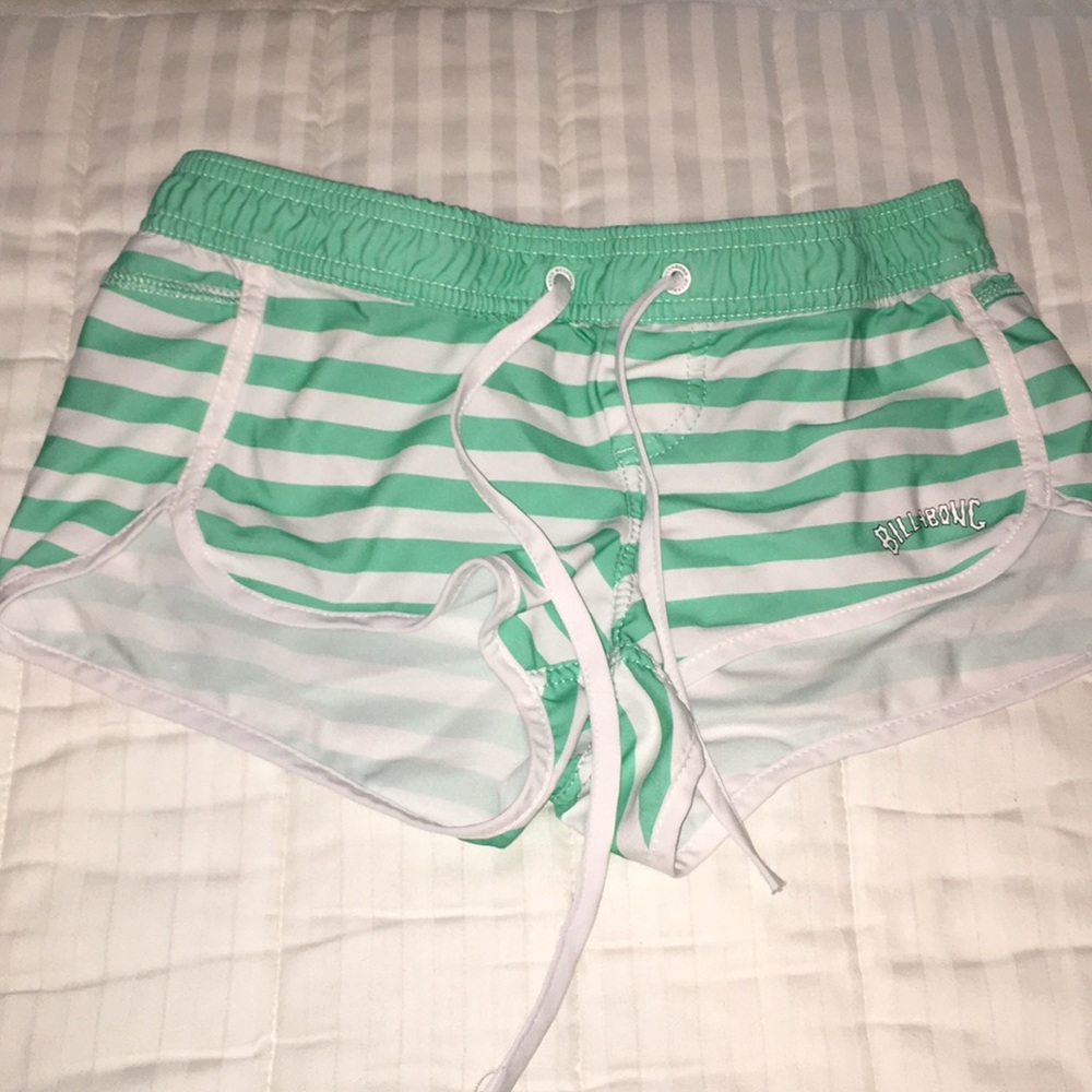 BILLABONG SHORTS